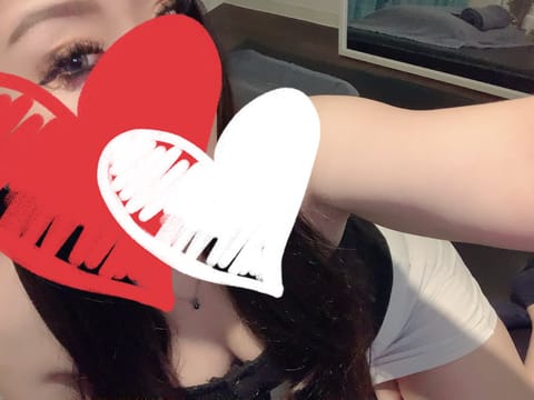 こんばんは🫡
出勤しました😊
年末ギリギリの出勤ですが、よければお待ちしてます😍
出張も是非✨️