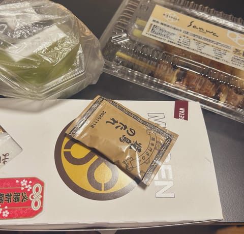 本日もありがとうございました😊
本指名様✨来てくださってありがとう🥹

ご飯食べながらのまったりタイムも楽しかったです🫶