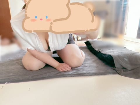 今日は遅めの出勤になりましたが、16時まで予約受付してます🥺

今週のシフトは

3/24㈪ 12:00-16:00
3