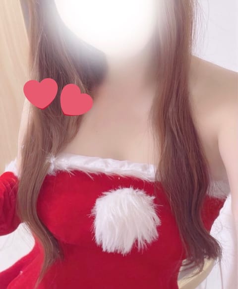 明日19日(金)11:00-17:00
出勤することになりました☺️🩷✨

ご予約お待ちしてます🎄✨