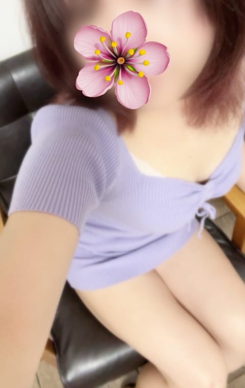 佐倉です🌸
夜になったらすっかり冷え込んできましたね💦
皆さま体調気をつけてくださいね🥺

まだまだお部屋はぬくぬく仕様