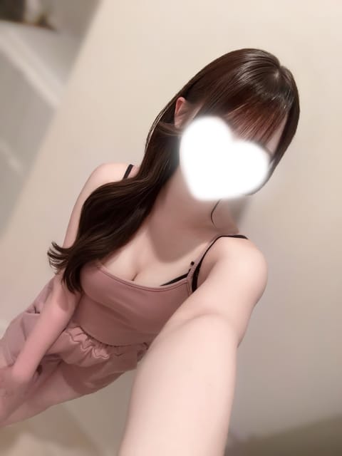 おはようございます☀️♡
本日21時～29時、お部屋います^ ᴗ   ᴗ ^

久しぶりにピンク着てみた🎀💕🌸
ピンクだ