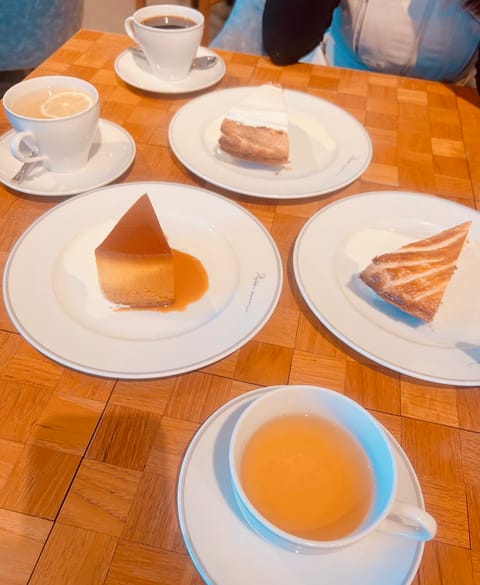 昨日ROSÉのお友達と
ご飯行ってきました〜🐟✨️

みんなかわいいかった。。。
ずっとにまにましてしまった( ⌯'-'
