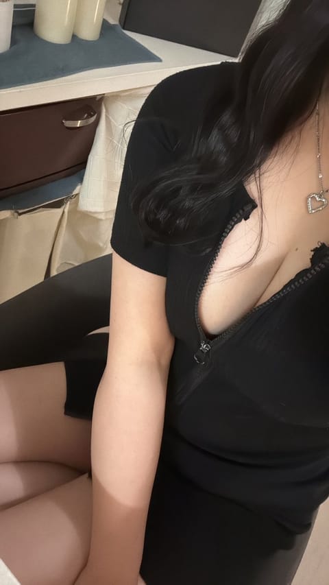 🕊️19時〜ラストいます！！

まってます.⋆𝜗𝜚