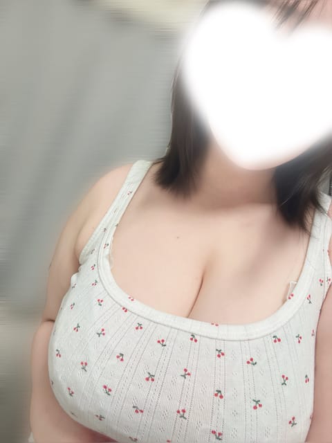 出勤してました🫶

写真がないよー•̥   •̥
撮らなきゃ、とは思いつつ睡眠欲に負けてしまいます

今日は2時まで待っ