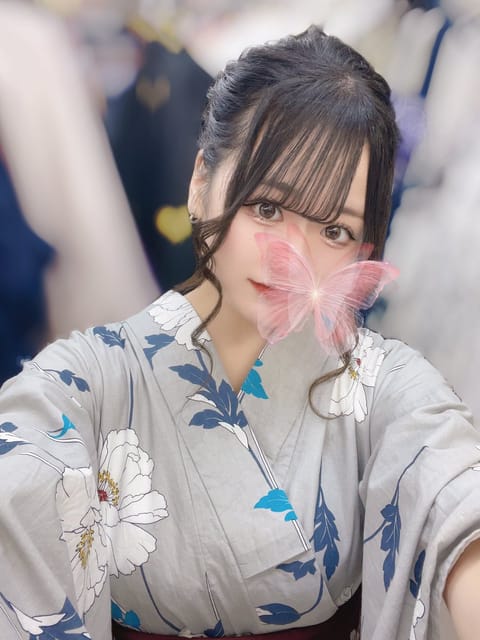 みおです🪄︎︎♡

今日は寒いですね💭
みおのこと忘れてないですか？|´-`)ﾁﾗｯ

ずっと載せようと思って載せてなか