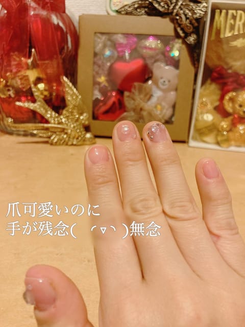 実は誰かにﾈｲﾙしてもらったの人生初でしたっ(*´`)🌷︎✨️
爪が可愛くて女子力爆上がりし過ぎて戸惑ってるww 
色々