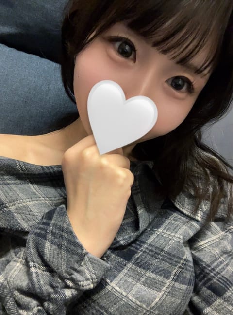 はじめまして、ほのです♡
明日18時から初出勤予定です🌟
たくさん癒しを届けられるようにがんばります☺️
えっくすもチェ