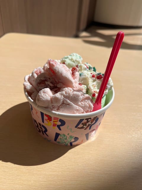 今日は友人と久しぶりに31アイス食べました🍦
私はコットンキャンディーにしたのですが友人まさかの3人前を食べてました🤣
