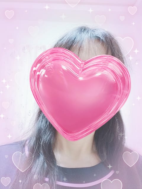 こんばんは
出勤しました😊
今来るときお月様が綺麗でした
綺麗に撮りたかったけどダメでした📸😢
お時間合う方お待ちしてお