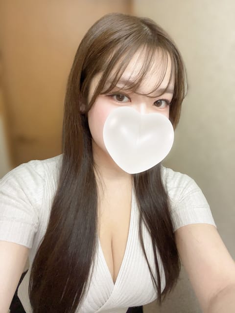 おはよう☀

♡5/18（日）守谷searoom（@searoom81 ）
お久しぶりに守谷出勤します〜🤍

守谷のお兄