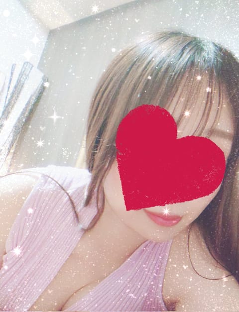 こんにちは🍁鈴木です！
昨日は地震大丈夫でしたか…？
私は気が付かずで💦

さて、今週は遅番出勤です🌛
12/9…22: