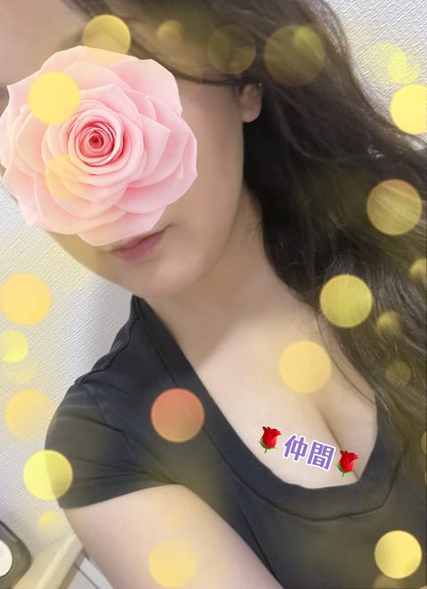 こんばんは、仲間です🌹
お部屋入りました✨

四国の方では梅雨明けしたとか😳
このままどんどん短くなっていくのかな…梅雨