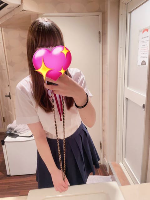 出勤しました( * ॑꒳ ॑* )♥

🕒 5時まで   📍 東新宿るーむ

1週間の真ん中の疲れ癒されに来てください🧸