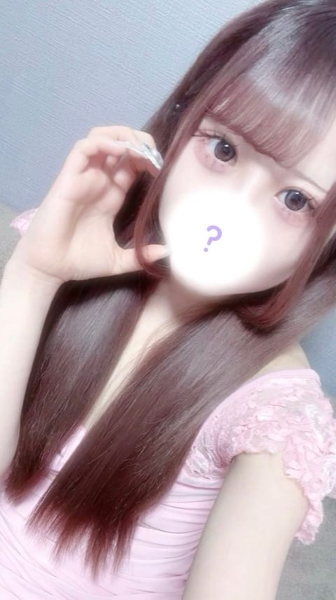 こんらみですっ❄️❗️
きょーは21じからいてます‼️
はやいおじかんにご予約いただいたので
つぎは遅いじかんですが会い