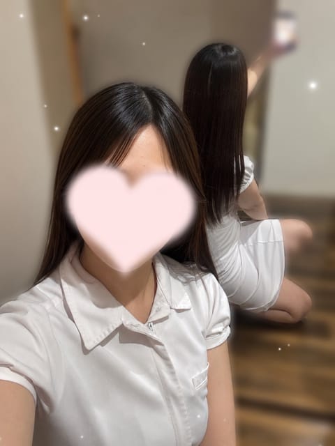 今日も真っ白なお出迎え衣装で待ってます🤍
沢山癒したい気分➰
19:50~23:00🈳