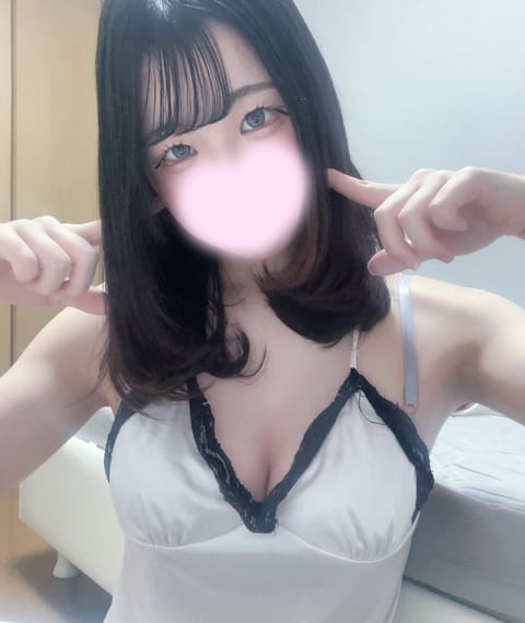 みんなおはよう🐹

本日4日間ラストの日です！
沢山のお兄さん達に会えますように💭

「 13:00~1:00 」います