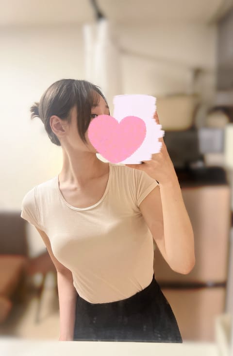 本日も暑い中会いにきてくれてありがとうございました❣️

次回の出勤は、
7/8(火) 12:00-20:00
7/9(