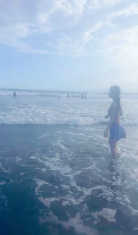 本日急遽蒲田出勤してます！

暑くて喉カラカラ🥺

今日は海の日🩵
私は海だーいすき🥺🫶🫶🫶🫶

ボーッと海見てる時間が