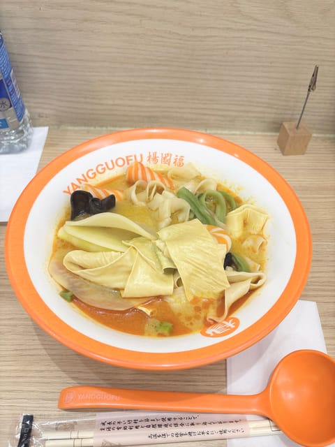 久しぶりの出勤ありがとうございました🪽
GWの中ご予約とても嬉しかったです🍀*゜

実はお腹ぺこぺこで麻辣湯食べてました