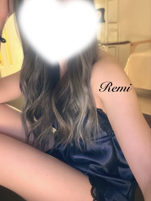 .
18:00~0:00出勤します🫶🏻

本指様ご予約ありがとうございます！

19:20以降のご案内可能です🙆‍♀️💗