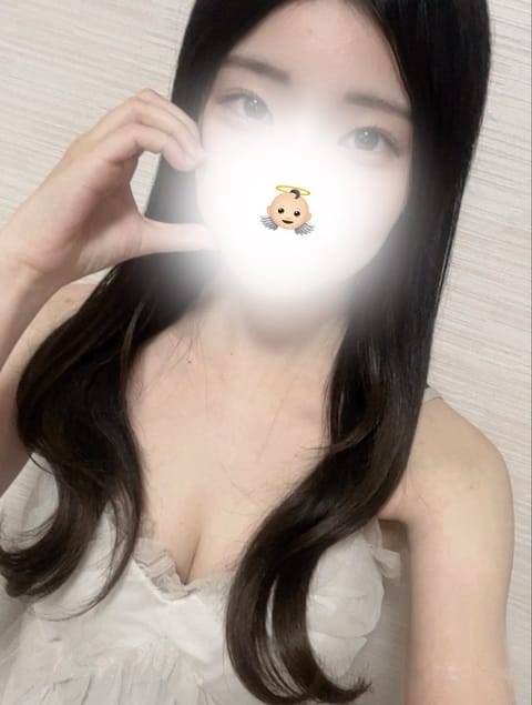 昨日会いに来てくださったお兄さん方ありがとうございましたー！
2回目の方、新しい方にもお会いできてとても嬉しかったです🫶