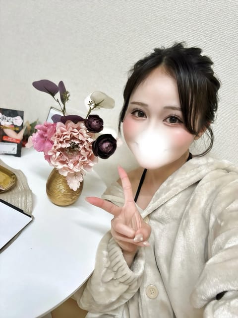 17日、18日出勤でした☺️🎀
会いにきてくれた仲良し本指名さまとご新規さま、本当にありがとうございます😊
いろんなお話
