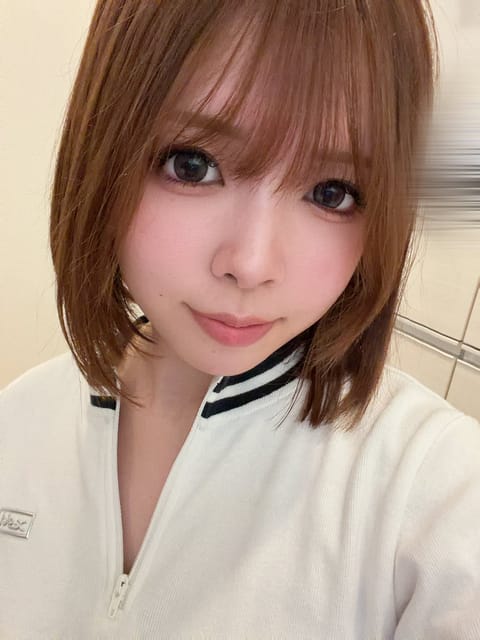 マツエク行ってきた！全然わかんないけど！

本日➡️〜 18:00まで⭕️/20:05〜⭕️

出勤時間遅かったから1時