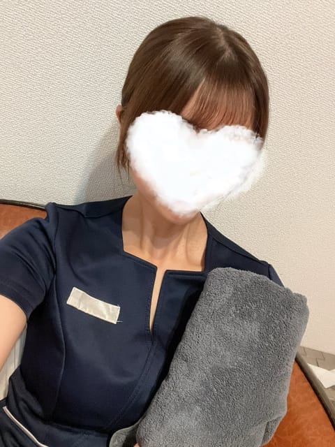 来週は
1/20(火) 19:00〜2:00 にいます。
ご都合合う方、ぜひ🌙

ご連絡はDMからでも大丈夫です🫧