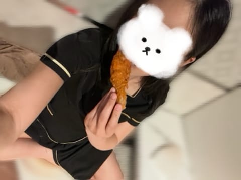 先日お店から頂きました♡

ケンタッキー久々で美味しかった🥹💖

ご馳走様でした😋