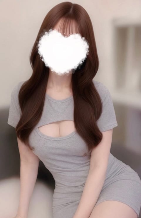 本日14:00〜います😽💞
サッカー見る人も多いのかな〜〜？⚽️

お部屋涼しくしてお待ちしてます✨✨