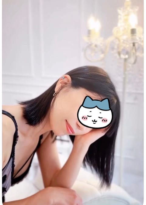 こんにちは♪

8月も後半戦、、、
秋が近づいて来てます｡ﾟ(ﾟ´ω`ﾟ)ﾟ｡
なんか寂しいです、、、。

昨日はフリー