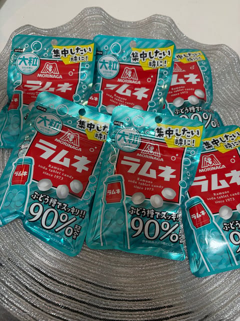 差し入れこれからラムネかR1とかだとすごい喜びます🫶🏻これは本指名様がQUOカードPay送ってくれて買わせていただきまし