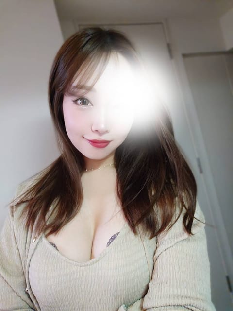 今日も暑い一日になりそうですね🥵

水分補給をしっかりして無理せず
体調に気をつけて過ごしてくださいね🌿.