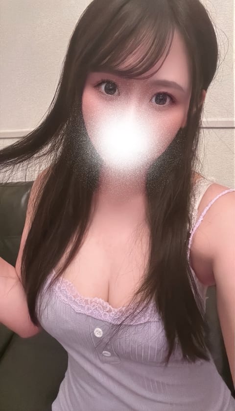 出勤しました⟡.·
ご予約のお客様ありがとうございます❕
最短ご案内15:45~です(՞ ܸ.ˬ.ܸ՞)”