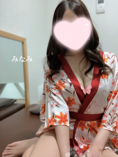 こんにちは！本日みなみ出勤日です🎀
2月19日(水)19時30分〜23時30分
改めてこれまで口コミを書いてくださった
