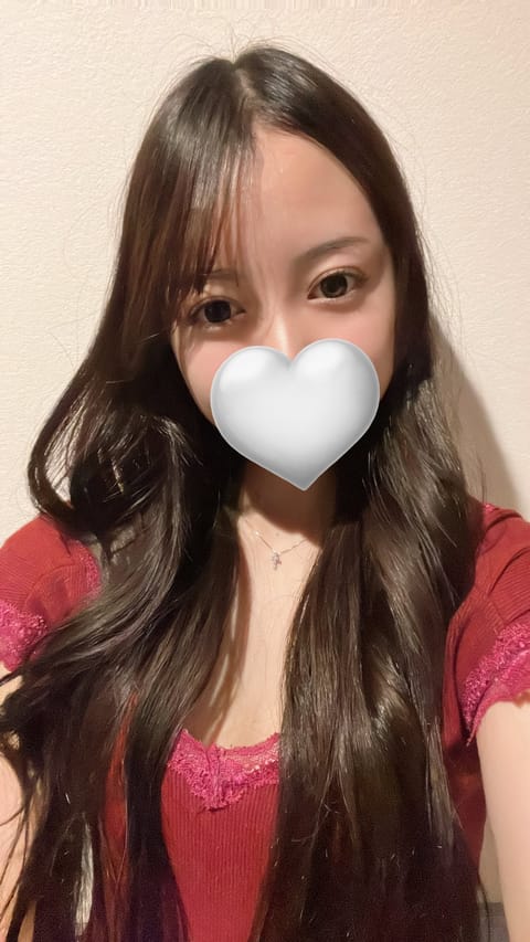 本日23時まで新橋店出勤してます🙇🏻‍♀️🙇🏻‍♀️
ご来店お待ちしております🤍

明日は12時~17時出勤です！

 