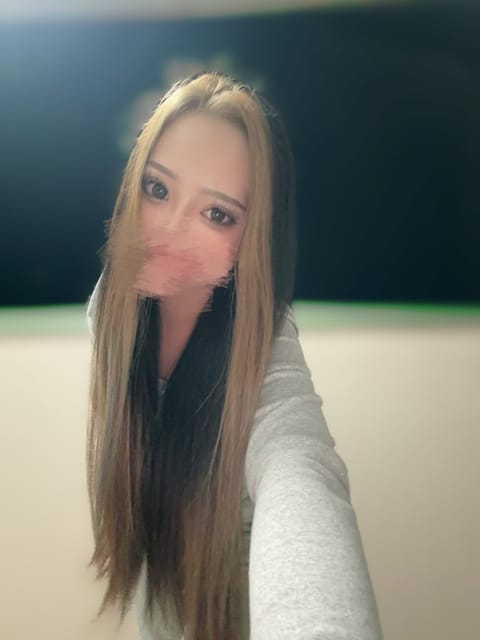 ダル着だーいすき👚(笑)
色々あってしばらくお休み頂いてました😵

明日珍しく夜まで出てます💗
10月8日(水)13時~
