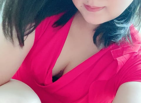 おはようございます😊

朝から電車乗り間違えて
急いで出勤しました😭

間に合ってよかった💦

本日も新大阪にて
ご予約