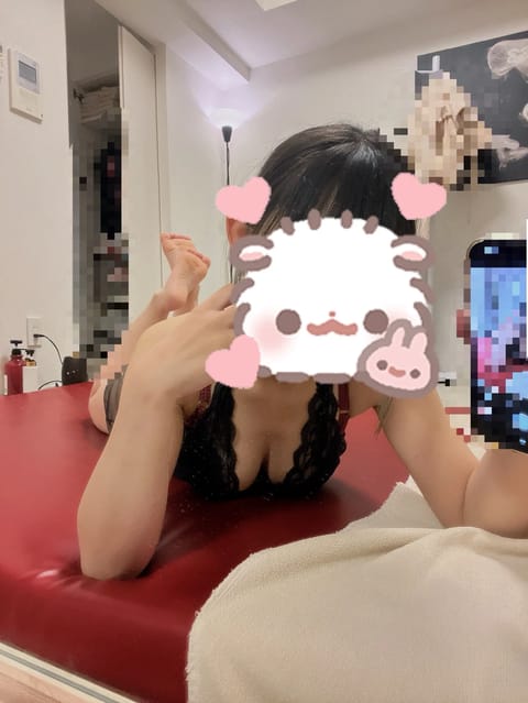 本日も21:00~4:00まで出勤してます！
ぜひ逢いに来てください😊