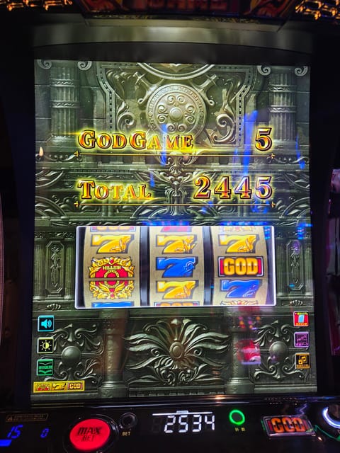 本日ピックアップ🈹でお得になっております𓂃🫧

先日初めてスマスロGOD打ったらすぐ赤7引いてレアsinも引いてしまった