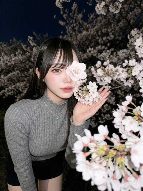 滑り込みお花見してきたよ〜🌸♡
みんなは今年お花見した？