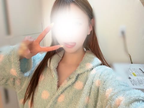 またさっきも前に載せた投稿の写真もセンシティブになって消さないと凍結になる警告出てきた🙀もうこりごり🙀笑

台風の中、水