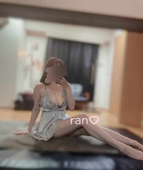 本日残り1枠です𖤐 -
仲良し様御予約ありがとう😍

久々の投稿になっちゃった笑