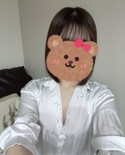 こんにちは☁️
17：30〜23:00で出勤です❣️
本日ご予約満了🈵となってます✨
ありがとうございます😊

お会いで