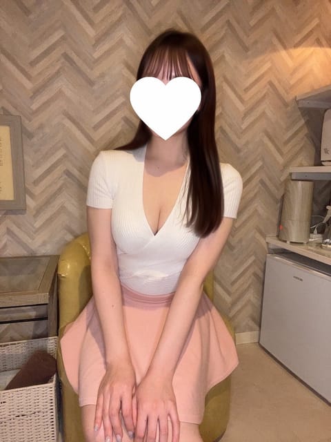 きょうお店います！( ◠‿◠ )🩷

🈵21:00〜 / 🈳23:00〜

癒されたいお兄さん待ってます☺︎🫧

===