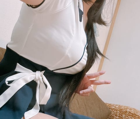 えりかさんだよ！
4/1は短め12:00〜20:00まで！

今日はエイプリルフール！
みんなは何か嘘をついてきた？
え