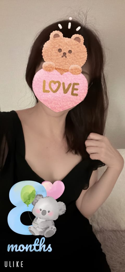 こんにちはっ🤗
今日から8月🌻時の流れの速さにビックリします🫢
　
　事前ご予約のご本指様ありがとうございます❤️ お約