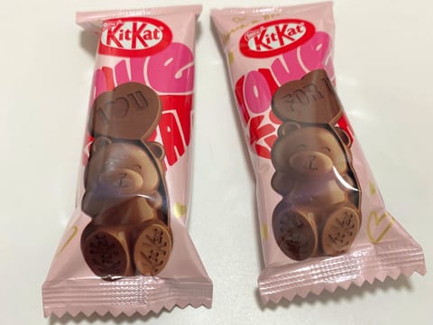 昨日は、来て頂いたお客様
ありがとうございましたʕ•ᴥ•ʔ

そういえば、かわいいテディベアの
KitKatみつけた🧸💕