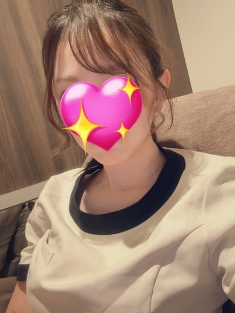 本日も17時までいます🫡🫧

🈵14:00-15:40
ご予約ありがとうございます☆

その他の時間は🈳です🩵
ご来店お